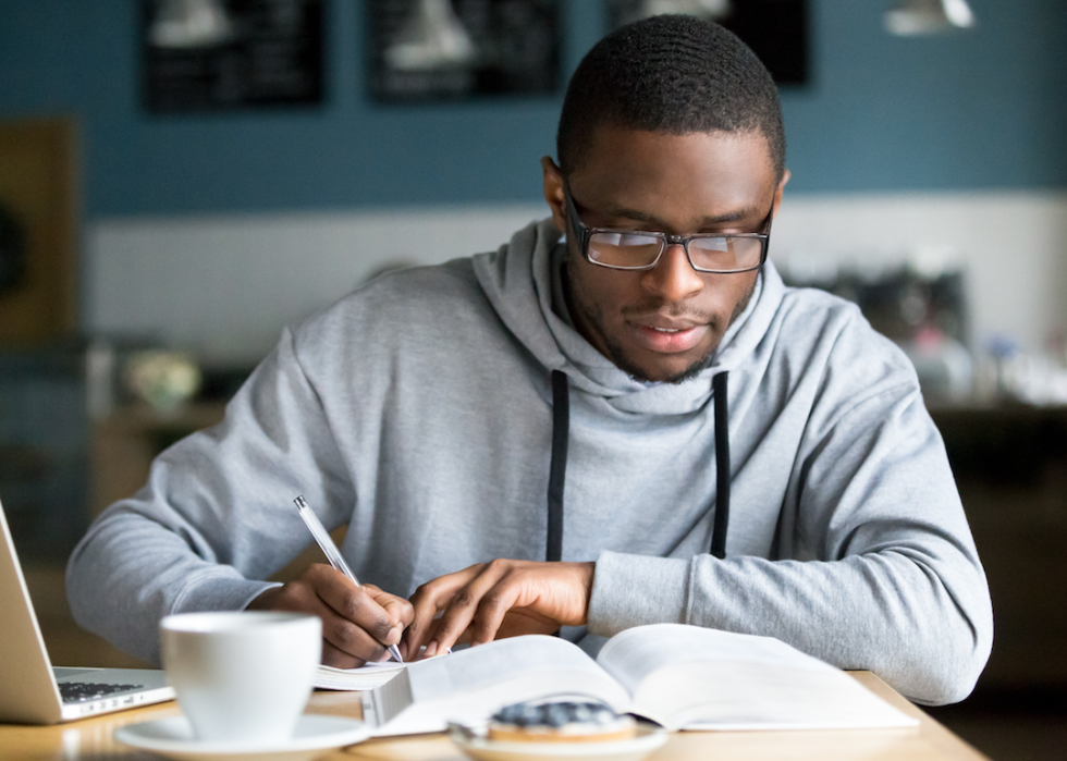 Les États réduisent le plus le financement des collèges 