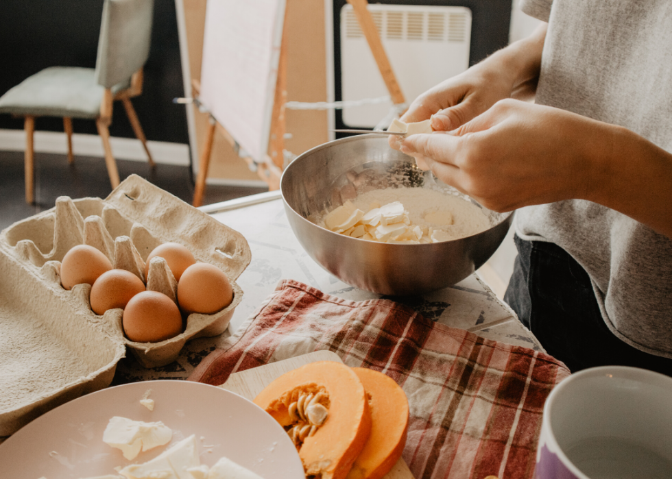 Comment le COVID-19 change la façon dont le monde mange 