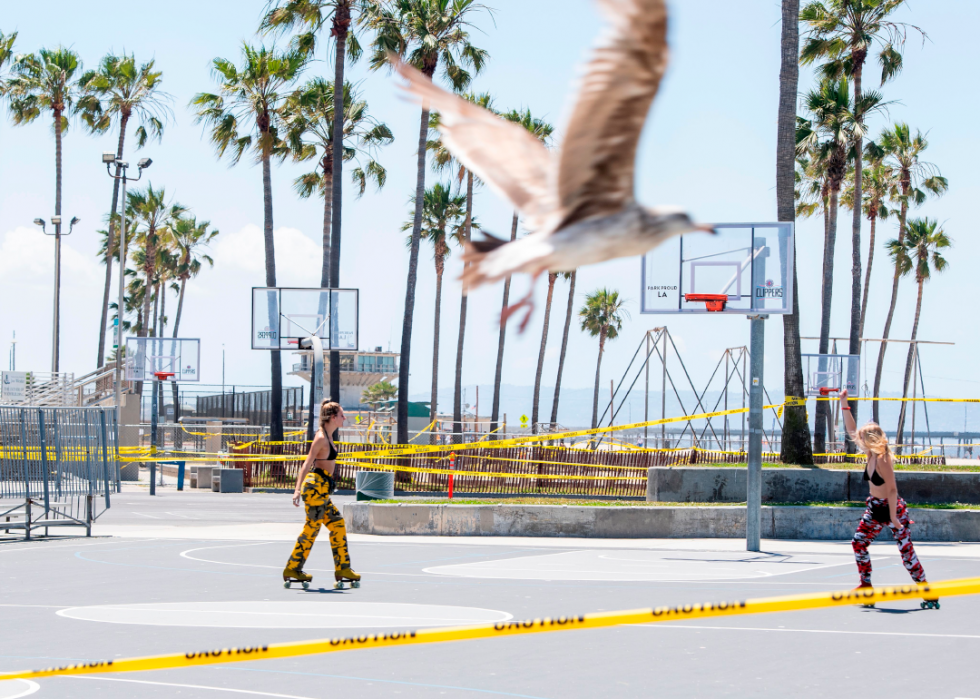 Démystifier 50 mythes sur le COVID-19 