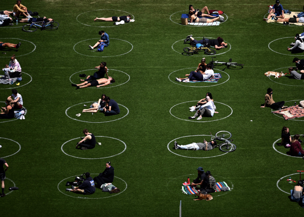 Démystifier 50 mythes sur le COVID-19 