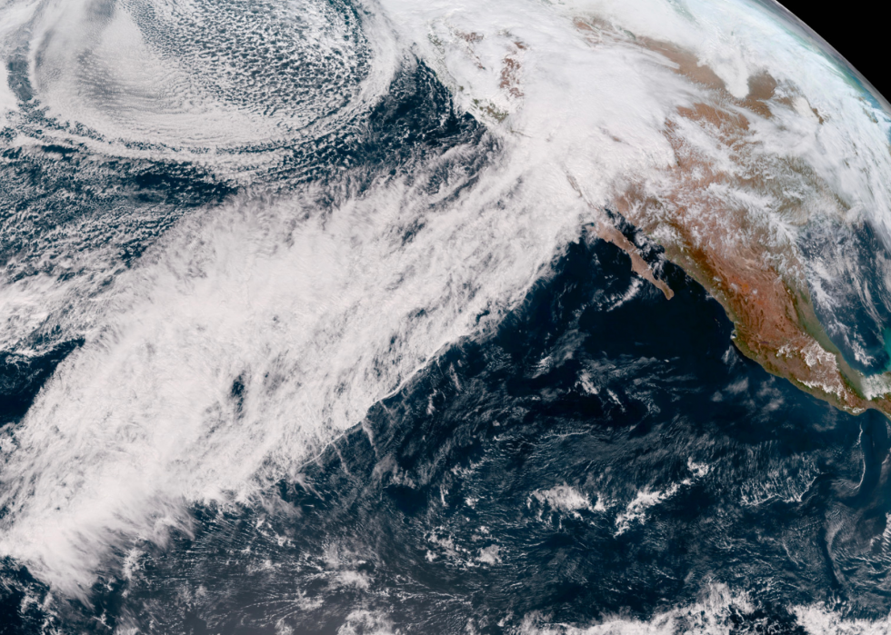 Pourquoi la foudre frappe-t-elle ? Et des réponses à 50 autres questions météo 