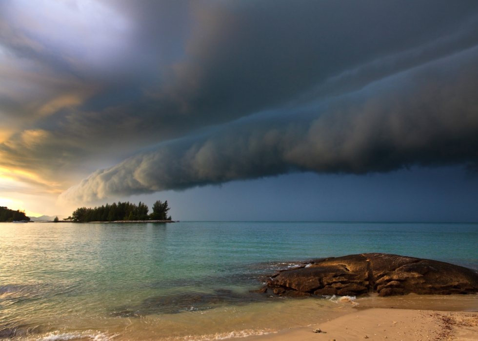 Pourquoi la foudre frappe-t-elle ? Et des réponses à 50 autres questions météo 