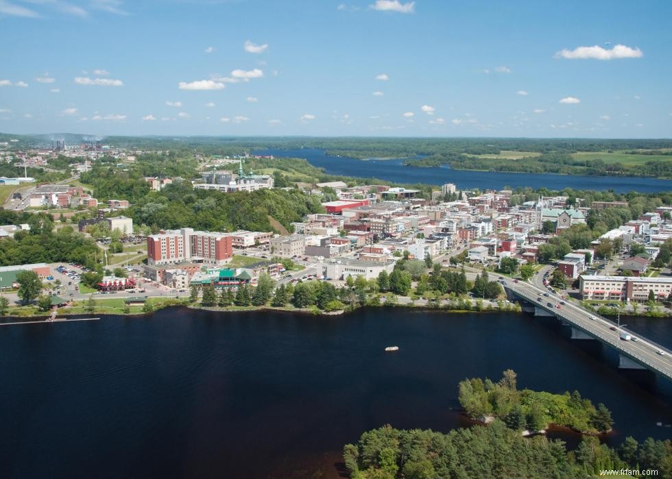 Endroits avec les revenus les plus élevés au Canada 