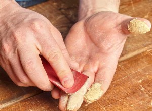Poncez vos mains pour enlever le bouche-pores 