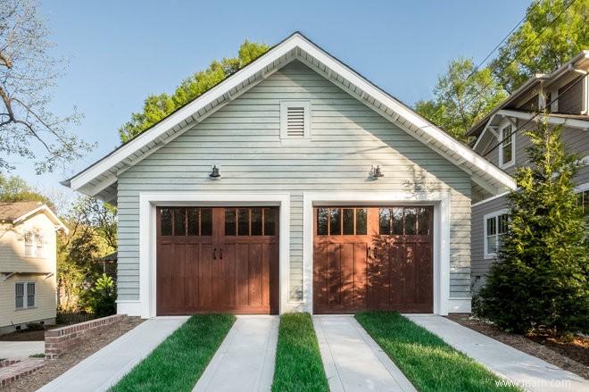 Comment remplacer ou réorganiser vos portes de garage 