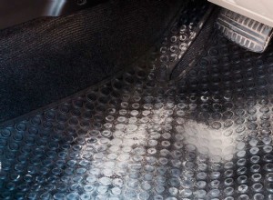 Comment se débarrasser des taches de sel dans votre voiture 