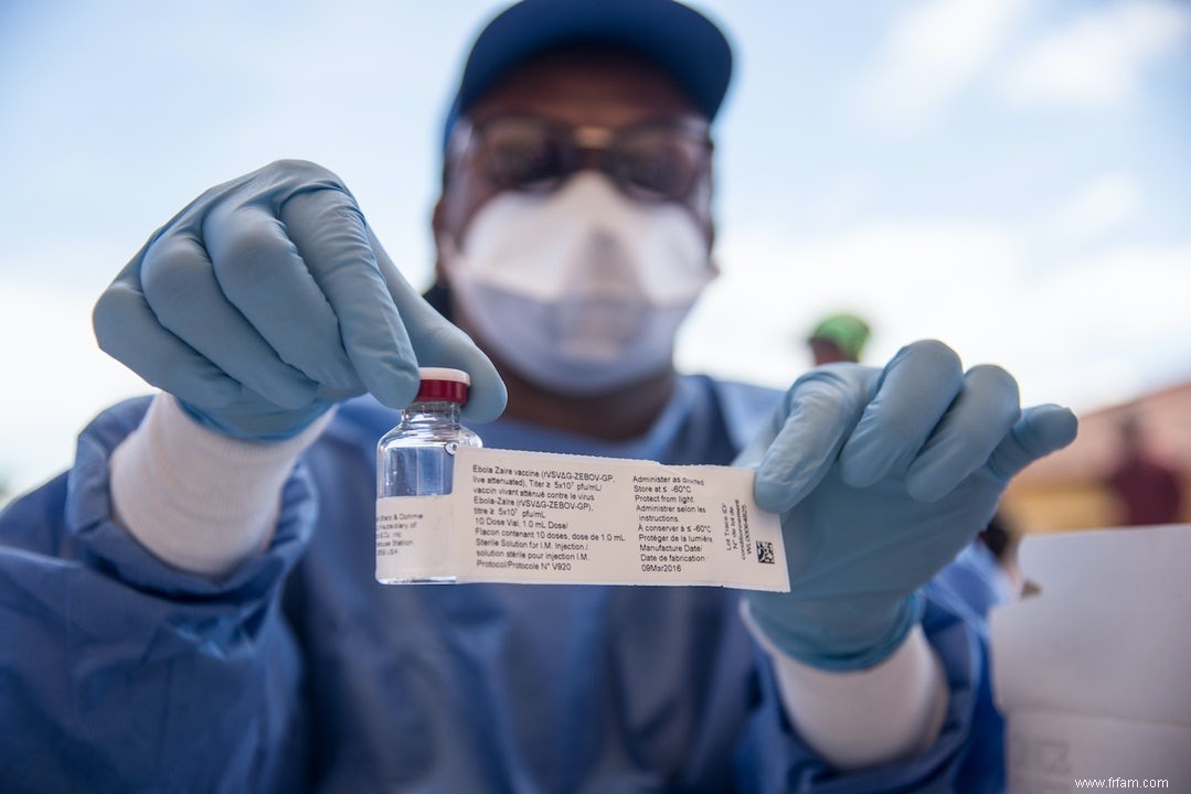 Les «acides aminés miroirs» pourraient produire de nouveaux médicaments contre la grippe et Ebola 