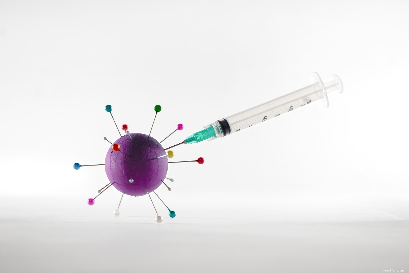 Malgré les nombreuses variantes, les vaccins corona continuent de nous protéger 