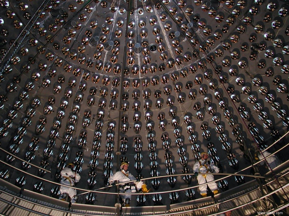 Détection de neutrinos provenant du noyau solaire 