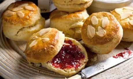 La recette des scones à la vanille et aux amandes de Dan Lepard 