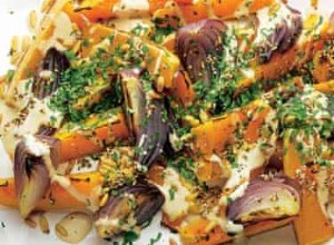 Les recettes de Yotam Ottolenghi pour la courge musquée rôtie et l oignon rouge avec tahini et za atar, plus coing farci à l agneau avec grenade et coriandre 