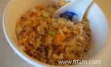 Comment faire cuire un riz frit aux œufs parfait 