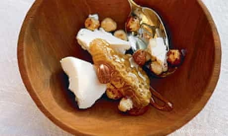 Recette ricotta, nid d abeille et noisettes de Hugh Fearnley-Whittingstall 