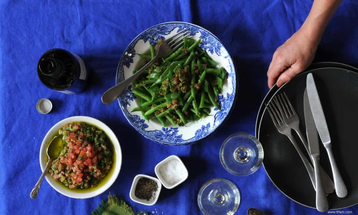 Un festin sicilien avec du bar en croûte de sel 