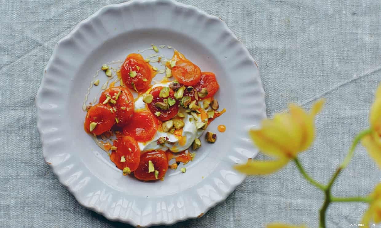  C est la nourriture qui me rend heureuse  :de délicieuses nouvelles recettes végétariennes d Anna Jones 