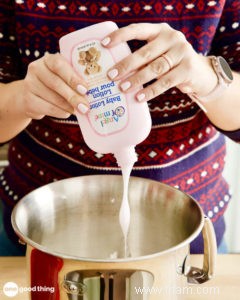 Cette lotion simple et profondément hydratante transforme la peau sèche 