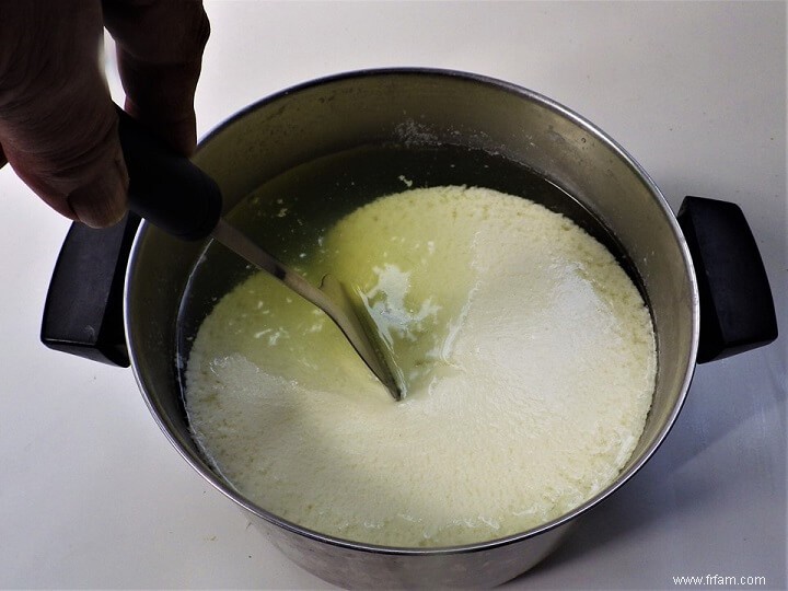 Comment faire du fromage mozzarella à partir de zéro 