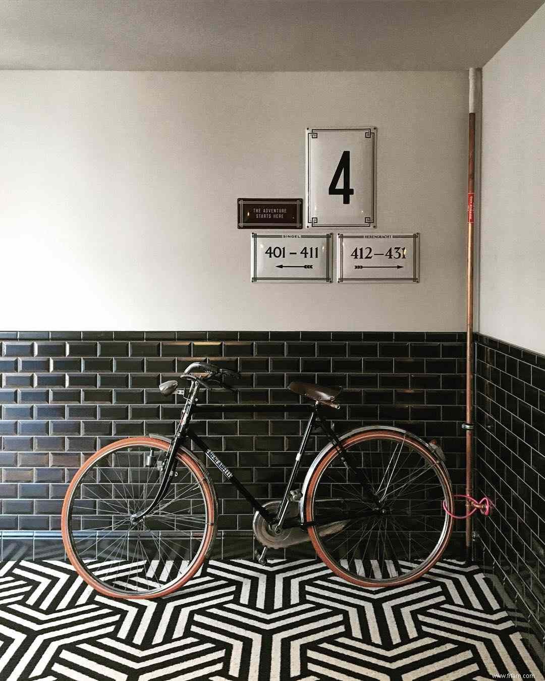 11 façons d apporter magnifiquement des carreaux de métro noirs dans votre maison 