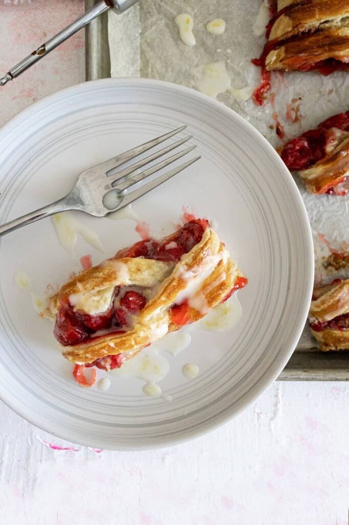 Strudel grille-pain aux cerises pour adultes 