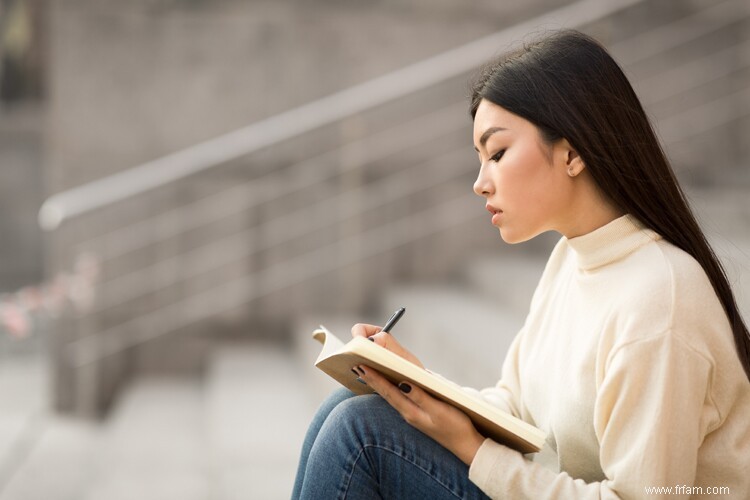 Journal d anxiété :Comment soulager le stress par l écriture 