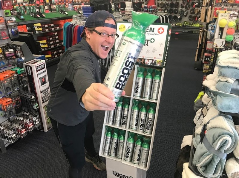 Boost Oxygen Review:Test d oxygène en conserve à 8 000 pieds 