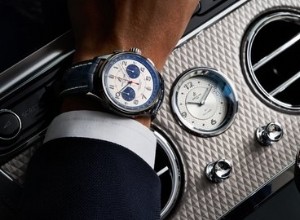 BREITLING LANCE L ÉDITION LIMITÉE PREMIER BENTLEY MULLINER 