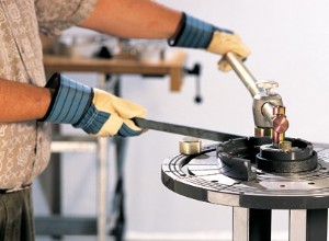 Utiliser une cintreuse de ferronnier