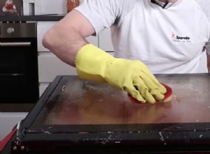 Nettoyer la porte dun four encastrable