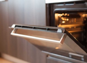 Cuisine : entretenir hotte, four et plaque de cuisson au gaz